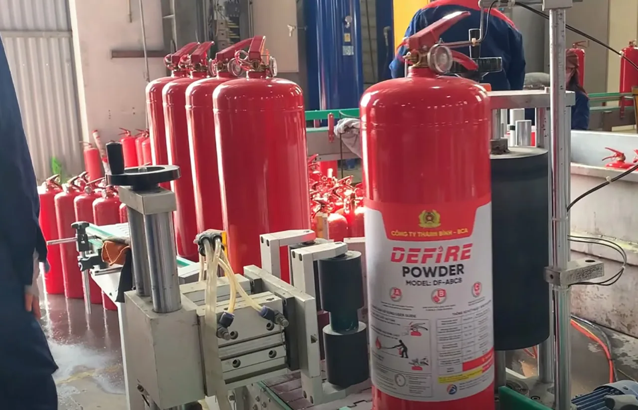 Bình chữa cháy bột ABC 8kg DeFire DF-ABC8 (Bộ Công An)