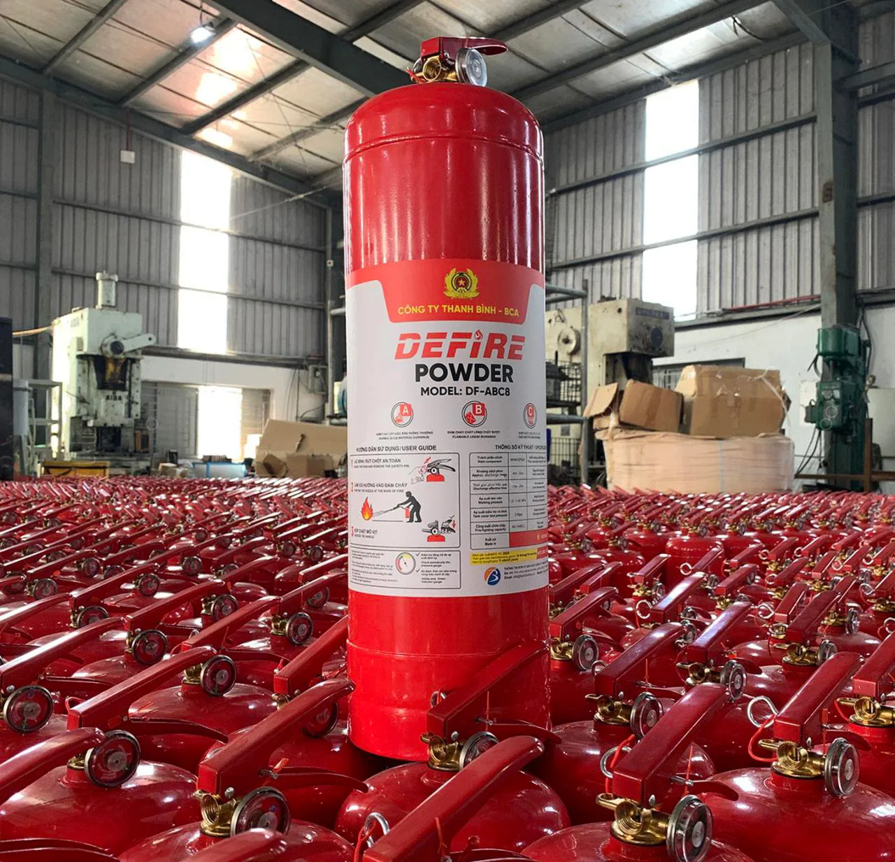 Bình chữa cháy bột ABC 8kg DeFire DF-ABC8 (Bộ Công An)