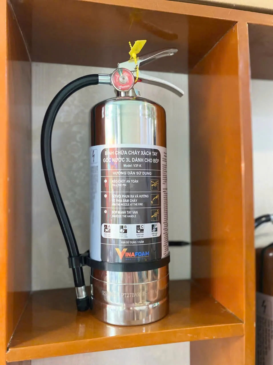 Bình chữa cháy nhà bếp VinaFoam V3F-K (Tem kiểm định) 12